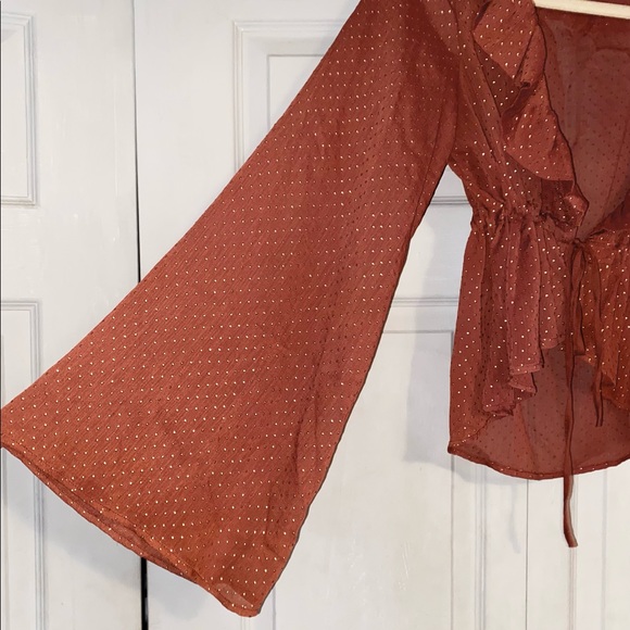 Boohoo Tie Waist Rust Color Blouse Size 8 - Picture 4 of 6